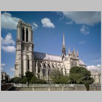 Paris, Cathédrale, photo mcid.mcah.columbia.edu, view from the southwest.png